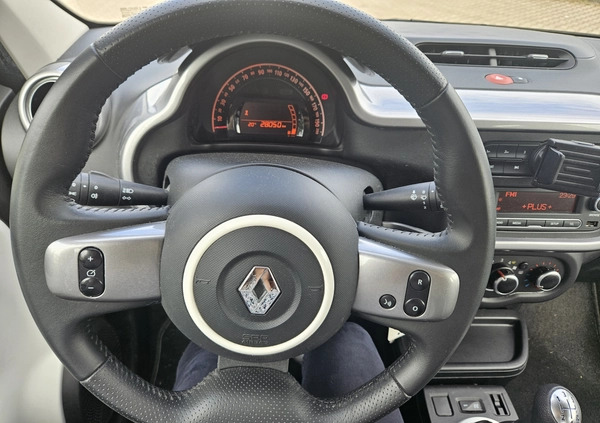Renault Twingo cena 30900 przebieg: 28050, rok produkcji 2018 z Ćmielów małe 92